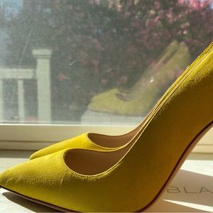 Brand New Manolo Blahnik BB Suede Pumps
